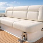 découvrez notre sélection de banquettes de bateau à vendre, équipées de mousse marine de haute qualité et de fixations robustes pour un confort et une sécurité optimaux lors de vos sorties en mer.