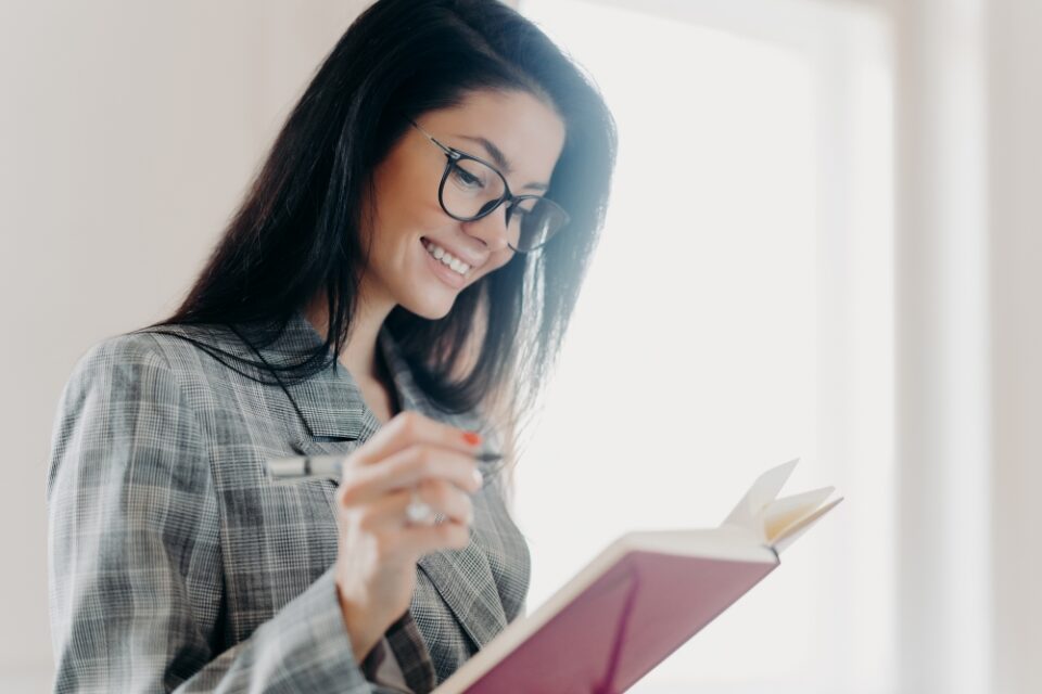 Idée de métier la liste du top 5 des métiers exercés par les femmes
