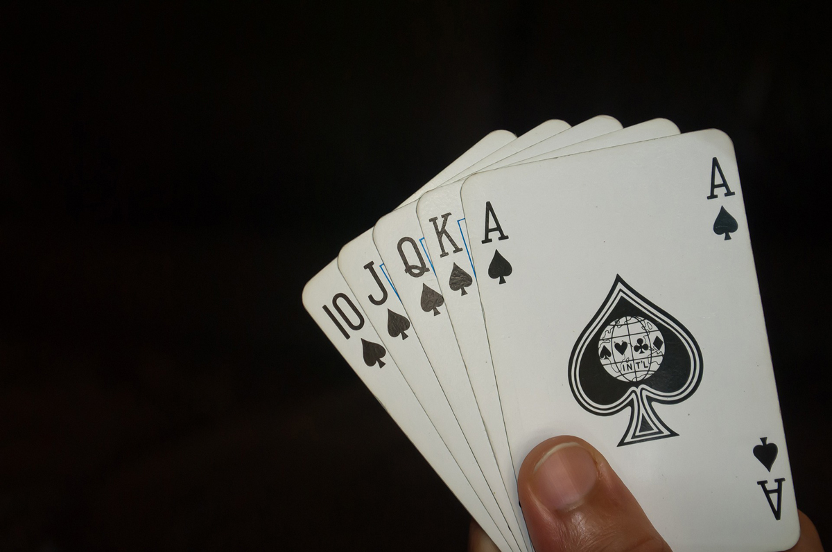 distribuer les cartes au Poker Omaha